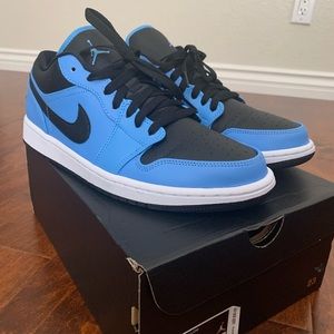 Jordan 1 Low “University Blue/Black”